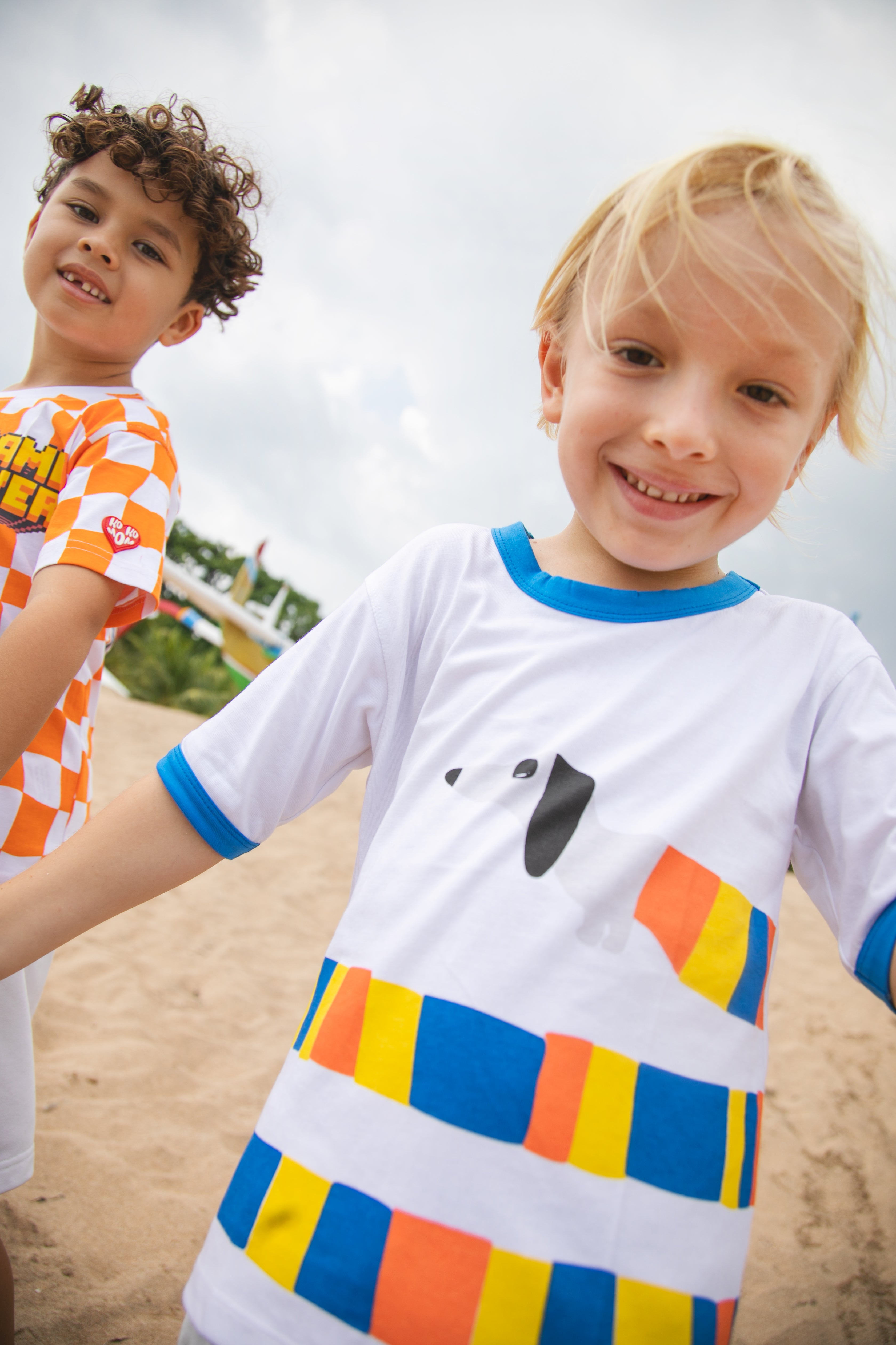 Hot Dog in blue T-shirt