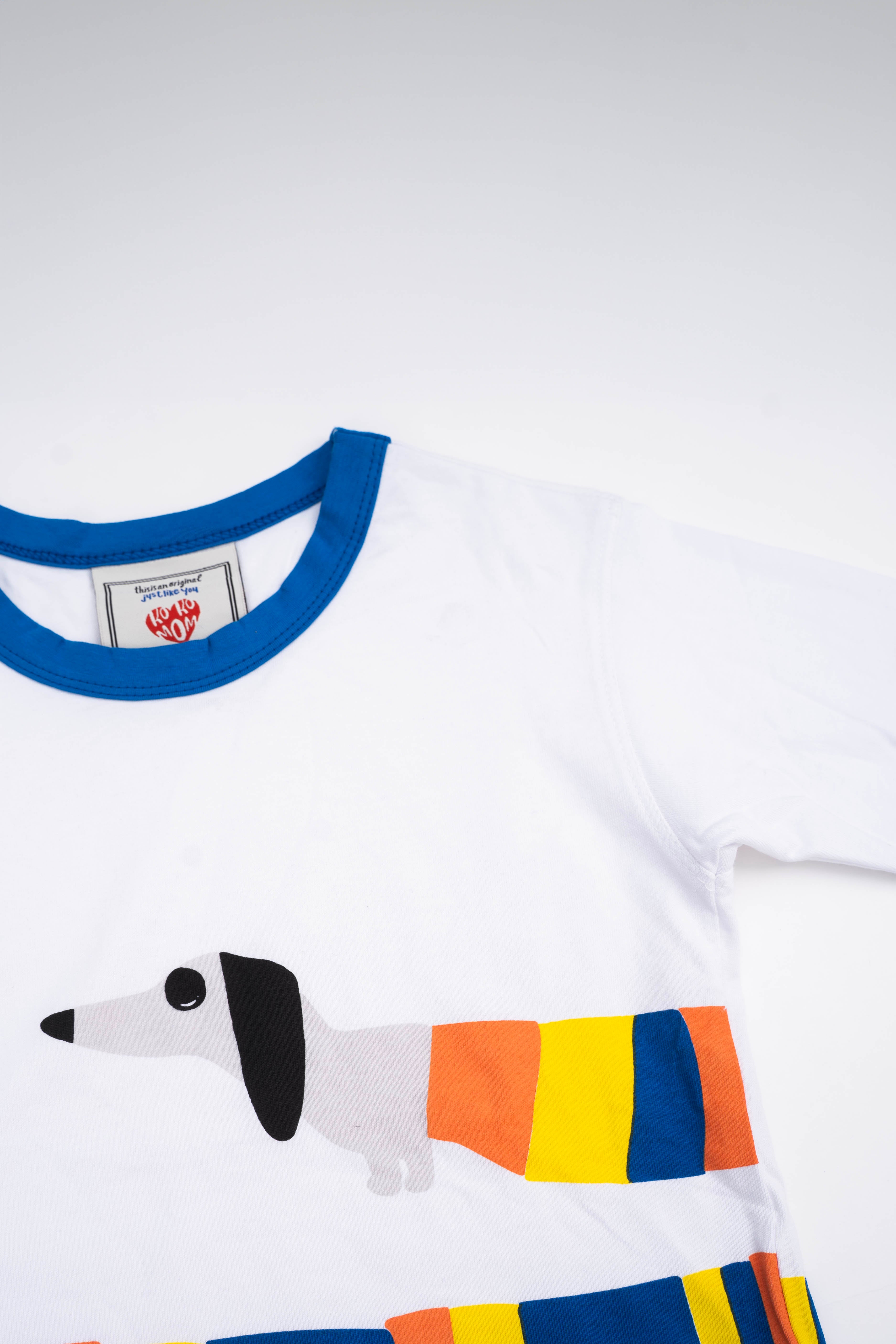 Hot Dog in blue T-shirt